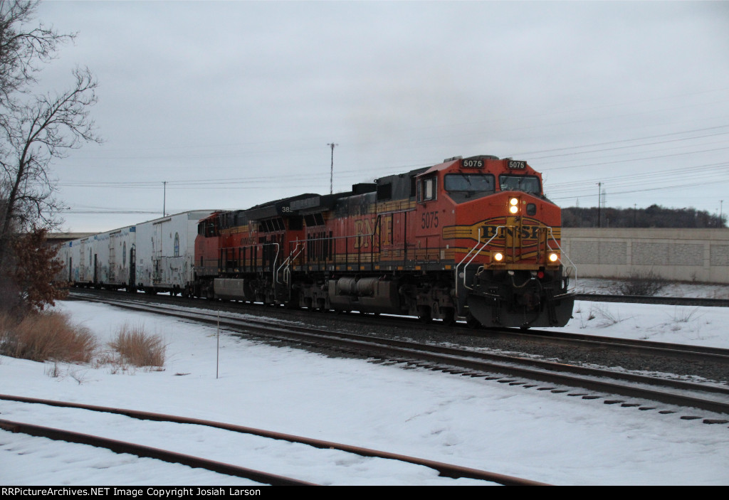 BNSF 5075 East